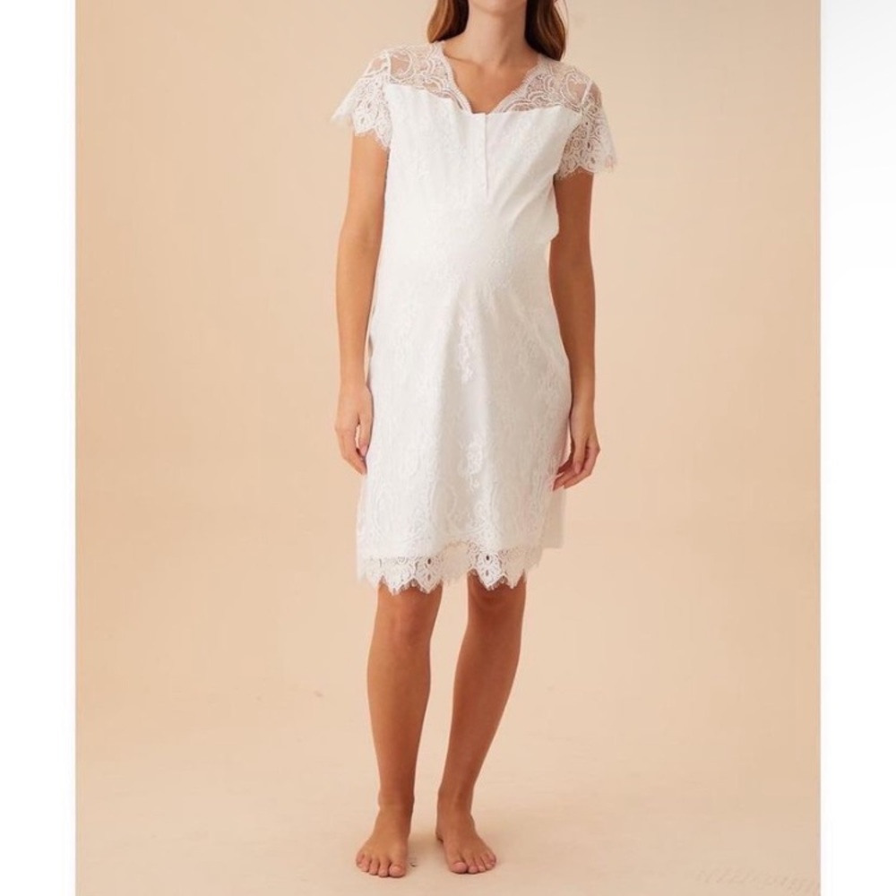 White lace maternity gown